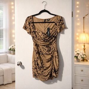 🏷️ Fashion Nova Ruched Floral Bodycon Mini Dress Cowl Neck Size L